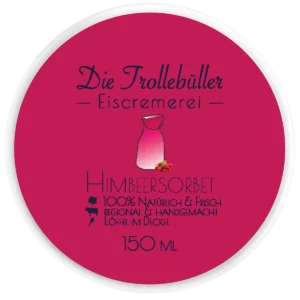 Himbeersorbet-Becher „Die Trollebüller Eiscremerei“ mit pinkem Deckel, Illustration von Milchkanne und Himbeeren, Hinweis auf natürliche, regionale Herstellung, 150 ml